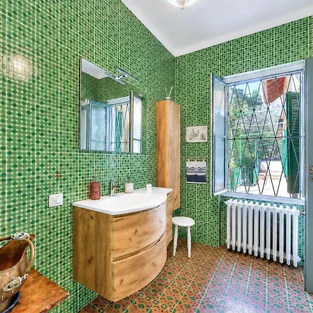 Villa I Tre Archi For 6 With Private Garden - Happy Rentals ヴィラ *